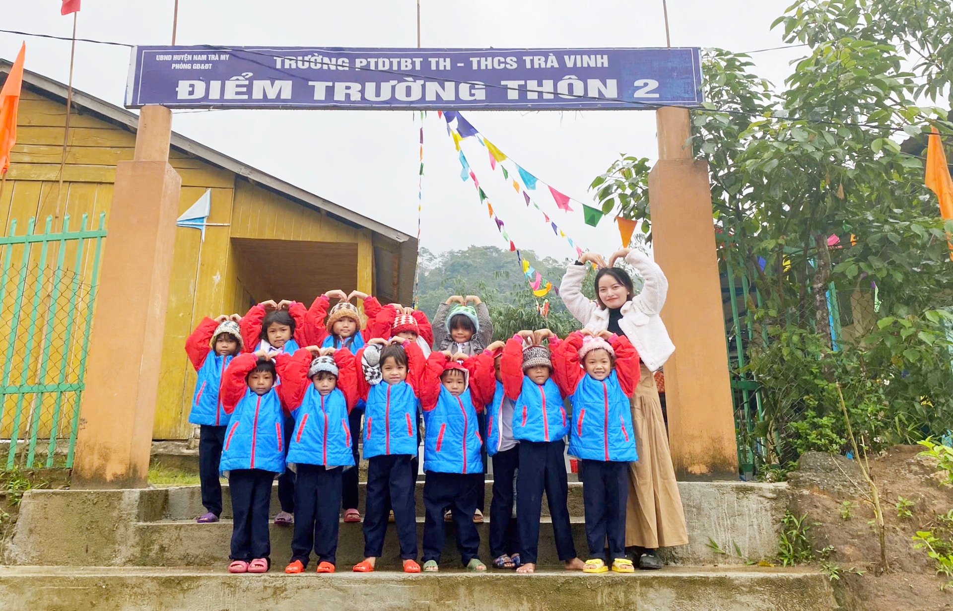 Ê a trên đất lở